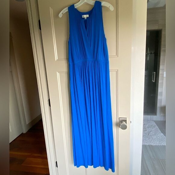 Neiman Marcus Royal blue sleeveless maxi with keyhole neckline. Size M. Like New - Picture 1 of 4